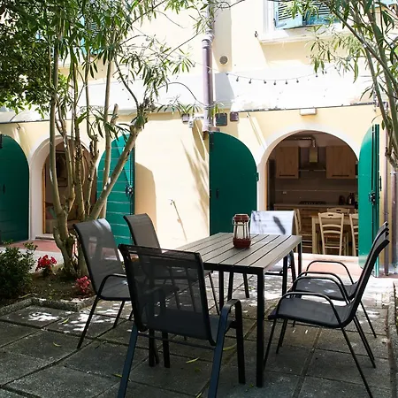 Apartment Victoria Garden Lifestyle *