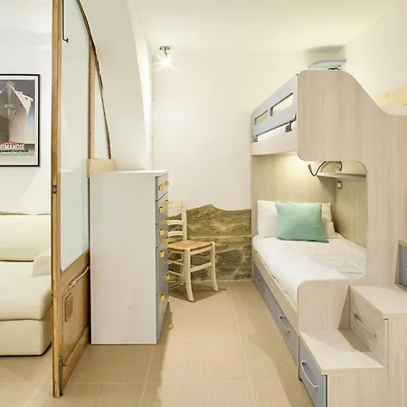 Victoria Garden Lifestyle Apartment